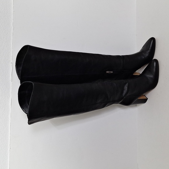 Vince Camuto Black Corinne Leather Pointed Toe Over The Knee Boots Size 8.5 M